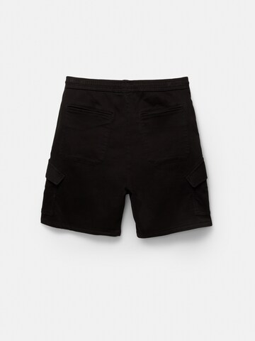 Pull&Bear Voľný strih Kapsáče - Čierna