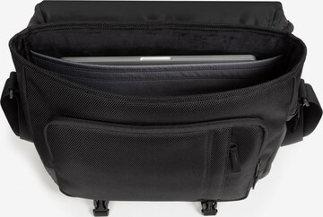 EASTPAK Messenger i sort