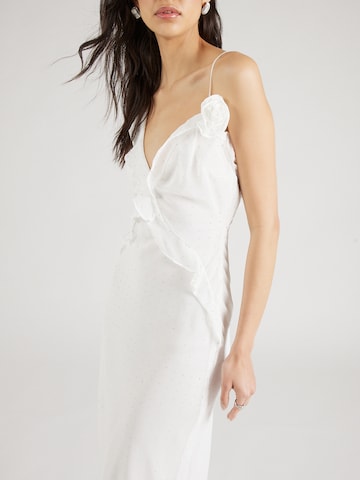 Robe de cocktail 'OLEA' Bardot en blanc