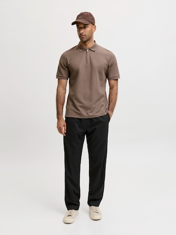 Loosefit Pantalon à plis 'JPSTKane Toby' JACK & JONES en noir