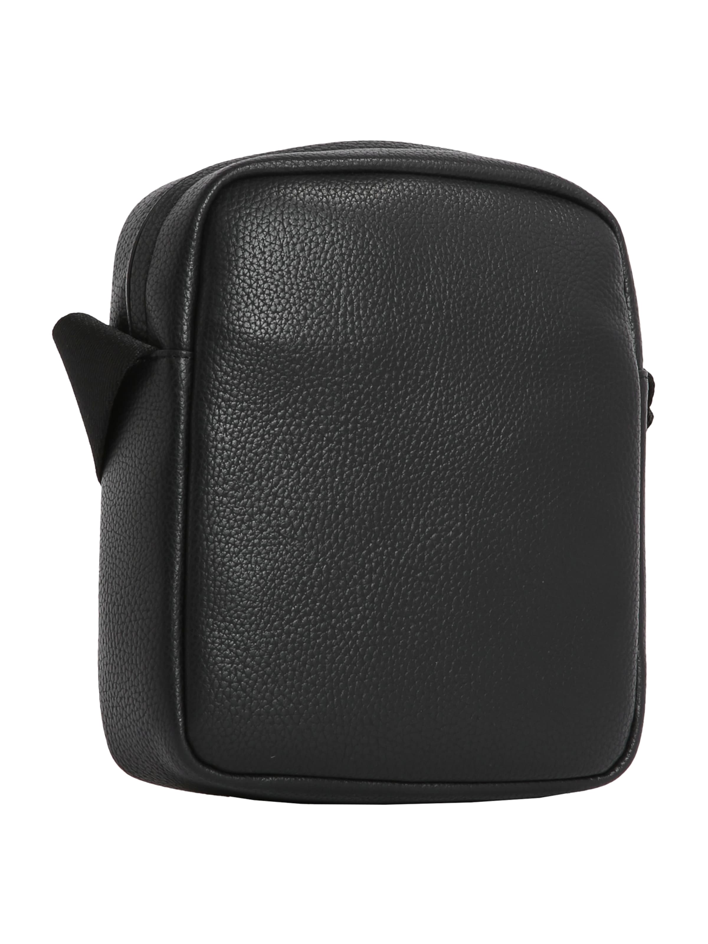 Calvin Klein Crossbody Bag 'Must' in Black