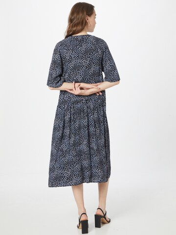 Robe 'Qarin' SOAKED IN LUXURY en bleu