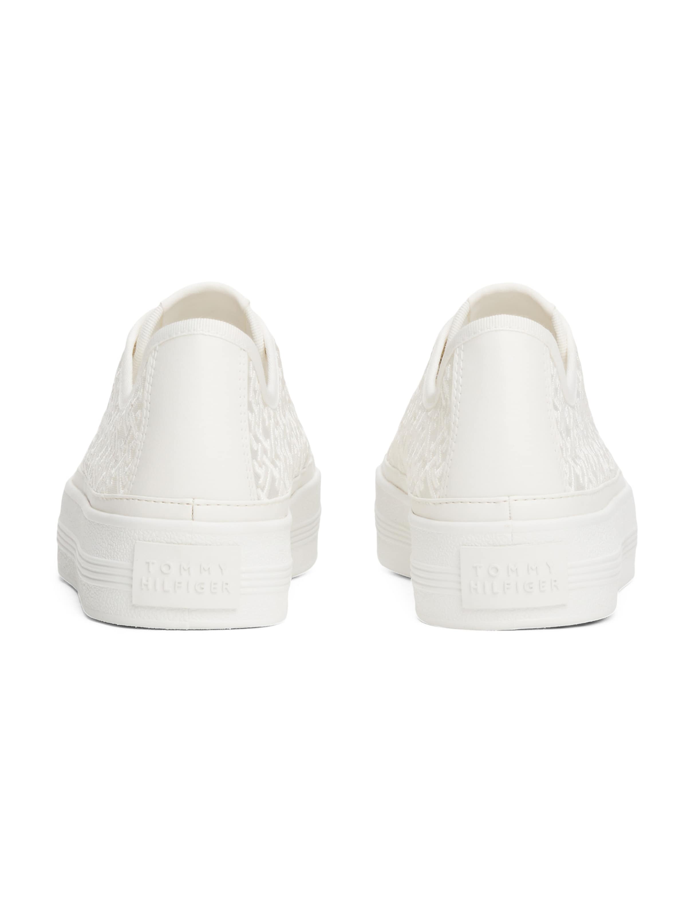 Sneaker low de la TOMMY HILFIGER pe bej