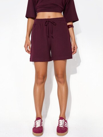 Pantaloni di Busem in rosso: frontale
