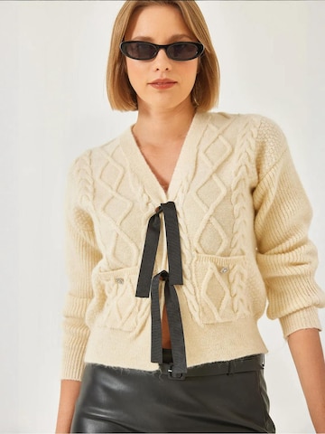 Cardigan Bianco Lucci en beige