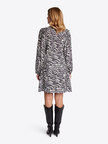Rochie de la Rich & Royal pe albastru