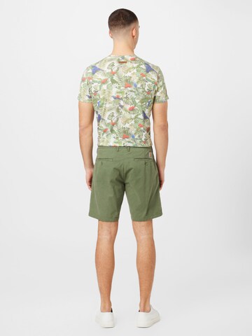 Carhartt WIP Regular Shorts 'John' in Grün