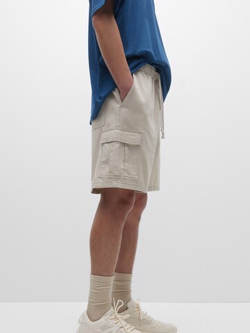Pull&Bear Ohlapna forma Kargo hlače | siva barva
