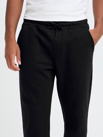 BLEND - Tapered Calças 'Downton' em preto