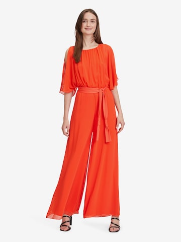 Tuta jumpsuit di Vera Mont in rosso