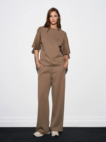 Dilvin Wide leg Pants in Brown: front