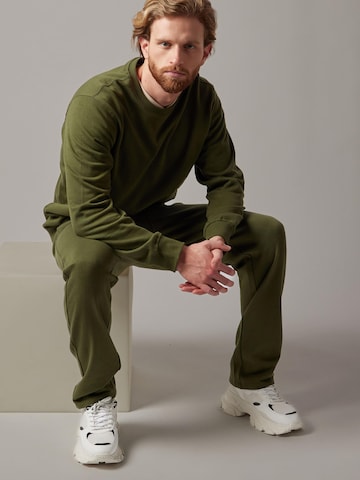 Felpa 'Felpa Felpata Girocollo' di OWN Off With Nature in verde