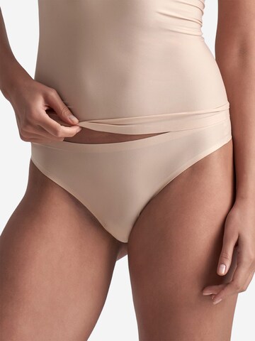 Bye Bra - Braga moldeadora 'Uni Stretch Thong' en beige: frente