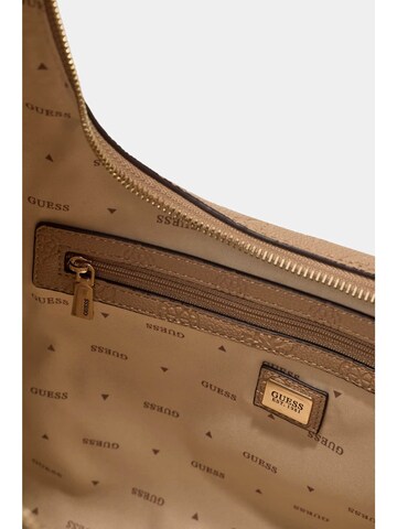 GUESS Schultertasche 'Ella' in Beige