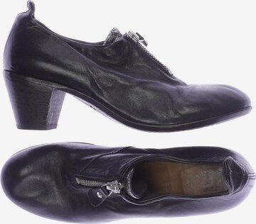MOMA Flats & Loafers in 37 in Black: front
