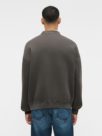 Abercrombie & Fitch Bluzka sportowa 'ESSENTIAL' w kolorze szary