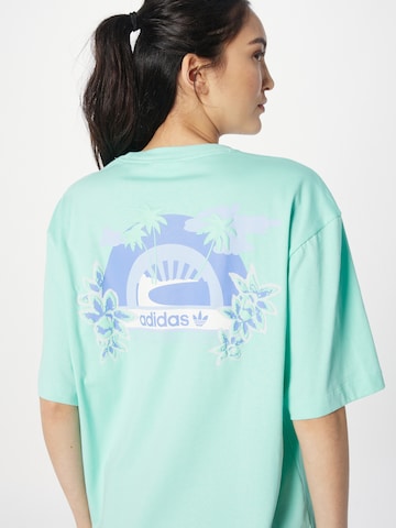 ADIDAS ORIGINALS T-Shirt 'Island Club Graphic' in Grün