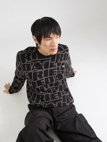 Iriedaily Pullover 'Switchup' in Schwarz