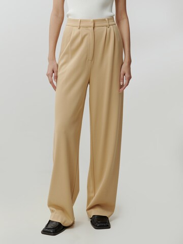Wide leg Pantaloni con pieghe 'Sude' di EDITED in beige: frontale
