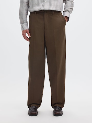 SELECTED Loosefit Pantalon in Bruin: voorkant