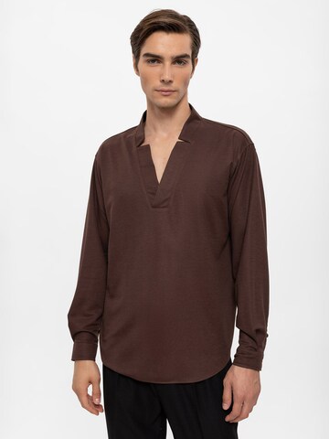 Antioch Regular fit Button Up Shirt in Brown: front