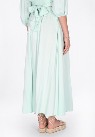 IZIA Skirt in Green