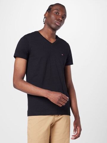 Tricou de la TOMMY HILFIGER pe negru: față