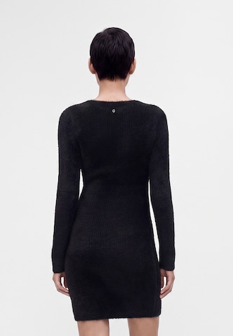 Rochie tricotat 'JAYCEE' de la GUESS pe negru