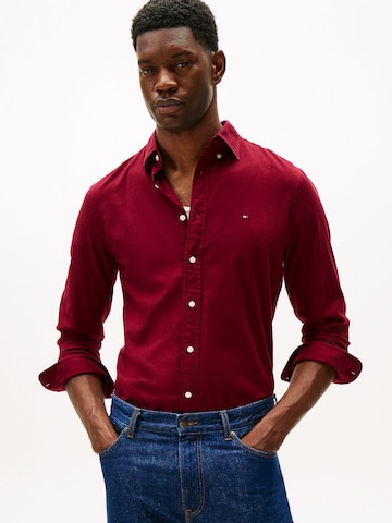 TOMMY HILFIGER - Ajuste regular Camisa en rojo: frente