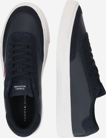 Sneaker low de la TOMMY HILFIGER pe albastru