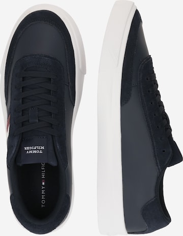 TOMMY HILFIGER Låg sneaker i blå