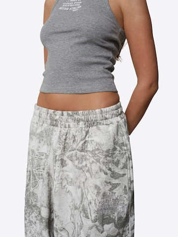 Good For Nothing Baggy Broek in Grijs