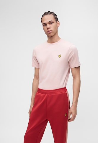 Lyle & Scott Regular Trousers in Red