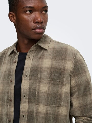 Coupe regular Chemise Only & Sons en marron