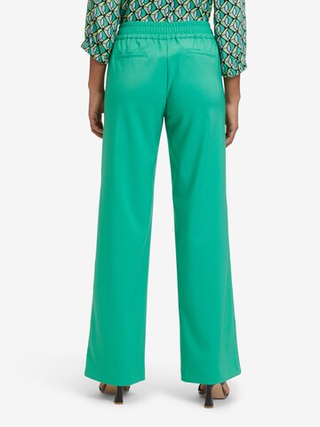 Regular Pantalon Betty Barclay en vert