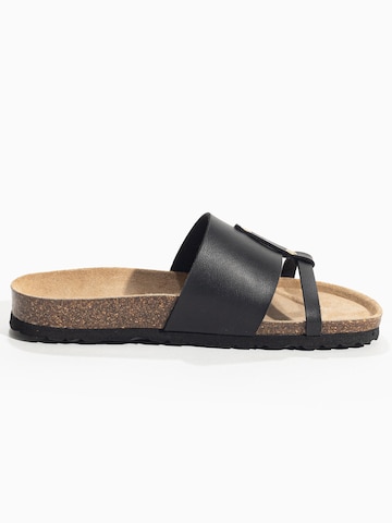 Bayton - Zapatos abiertos 'SISLEY' en negro