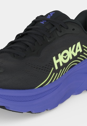 Chaussure de course 'Clifton 11' HOKA en noir