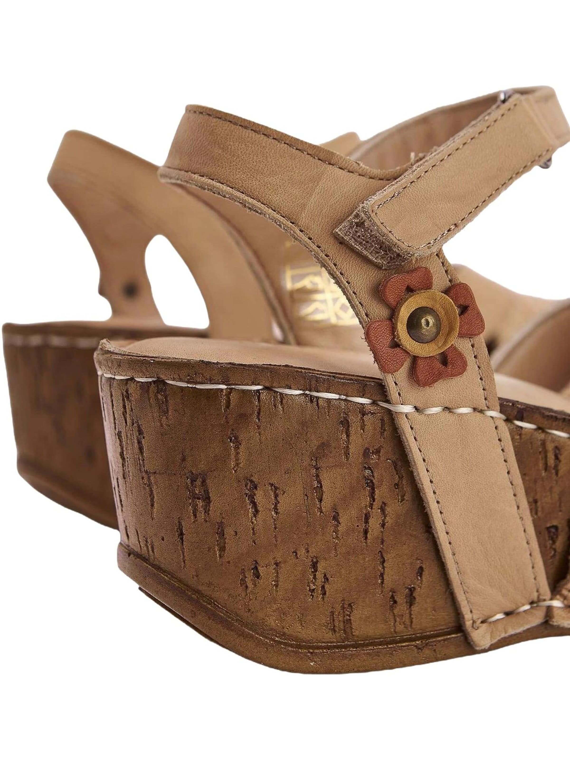 Limoya Sandals in Beige