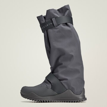 ADIDAS BY STELLA MCCARTNEY Boot i grå: framsida
