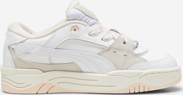 Baskets basses PUMA en blanc