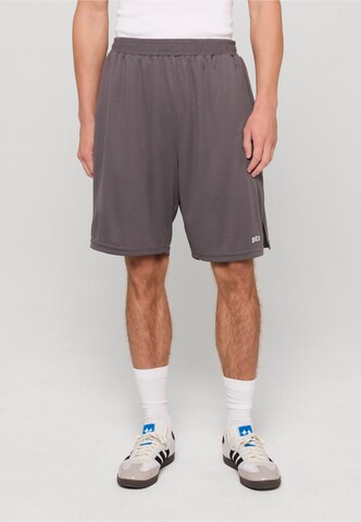 DEF Loosefit Byxa i grå: framsida