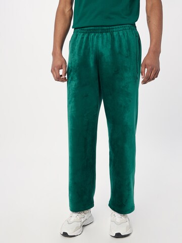 ADIDAS ORIGINALS - Loosefit Calças 'Premium Essentials+' em verde: frente