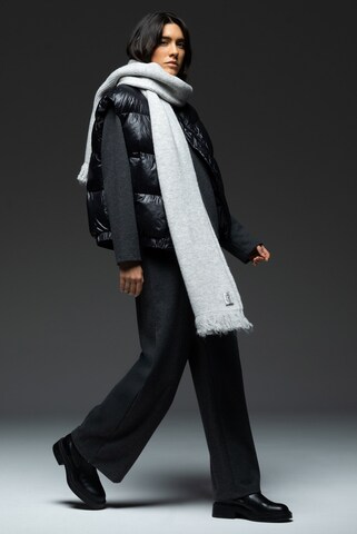 SENSES.THE LABEL Vest in Black