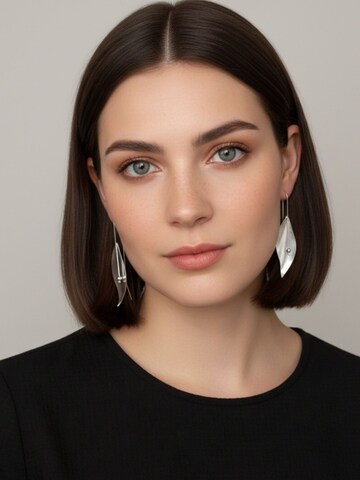 Gloria Mago Earrings 'Elara earring with hook in silver 10µ brass' in Silver