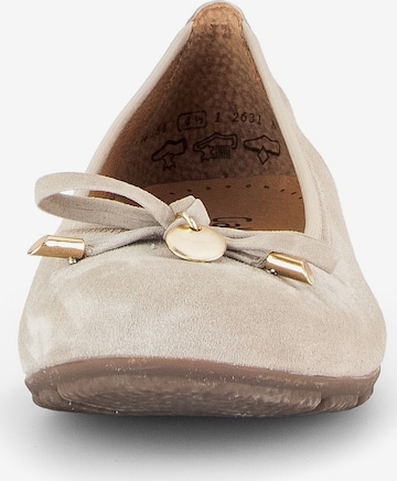 GABOR Ballerina in Beige