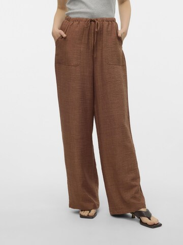 VERO MODA Broek 'MELANEY' in Bruin: voorkant