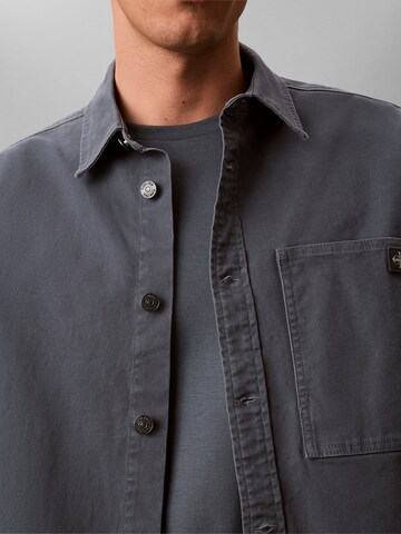 Calvin Klein Jeans Tussenjas in Blauw