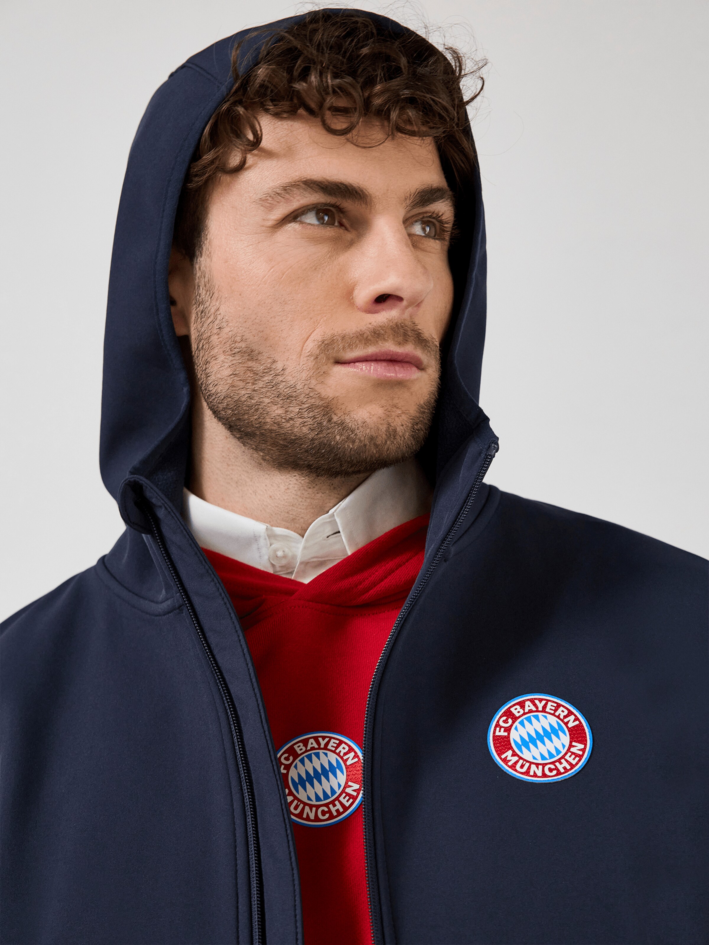 FC BAYERN MÜNCHEN Between-Season Jacket in Blue