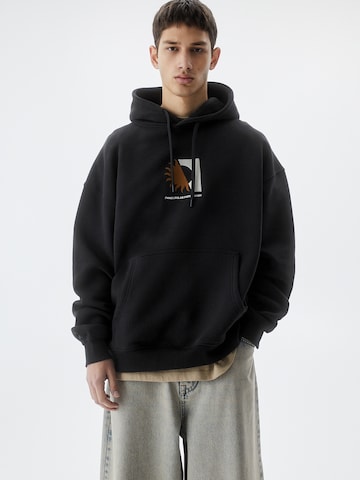 Pull&Bear Sweatshirt in Zwart: voorkant