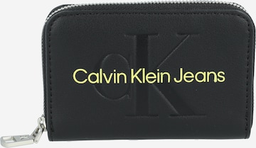 Calvin Klein Jeans Wallet in Black: front